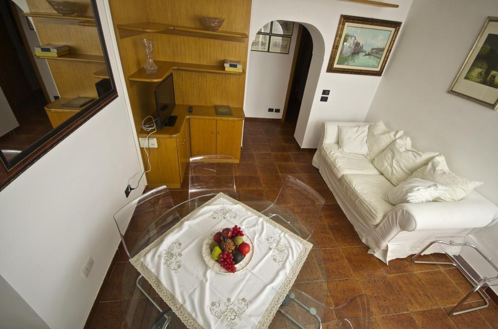 Apartment Arenula Rome Ruang foto