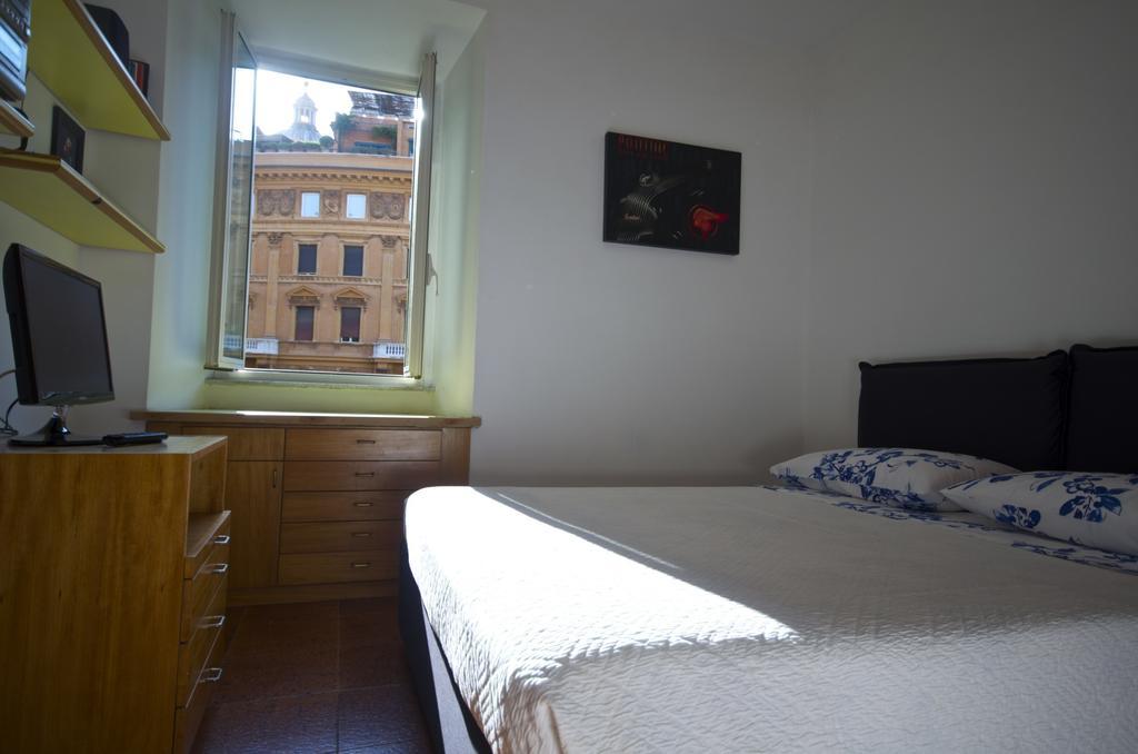 Apartment Arenula Rome Ruang foto
